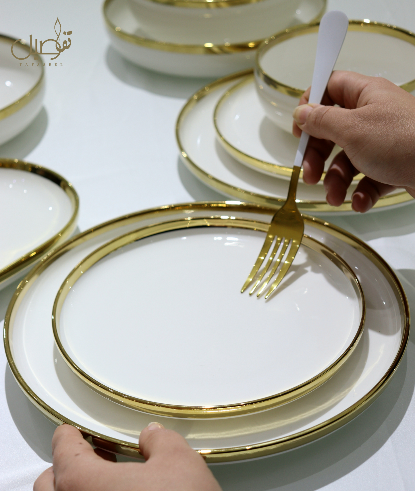 VAISSELLE PORCELAINE BLANC DORE