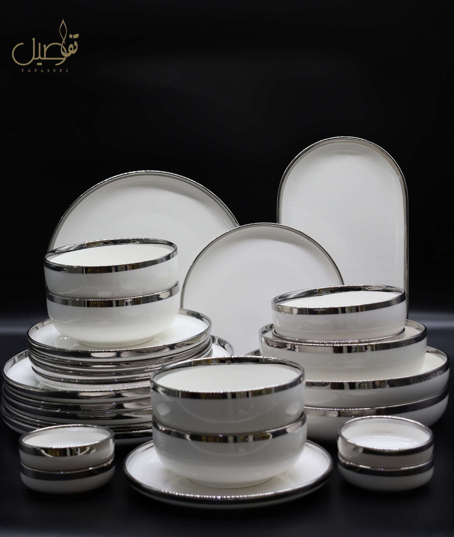 Ensemble de 27 pièces en blanc argenté