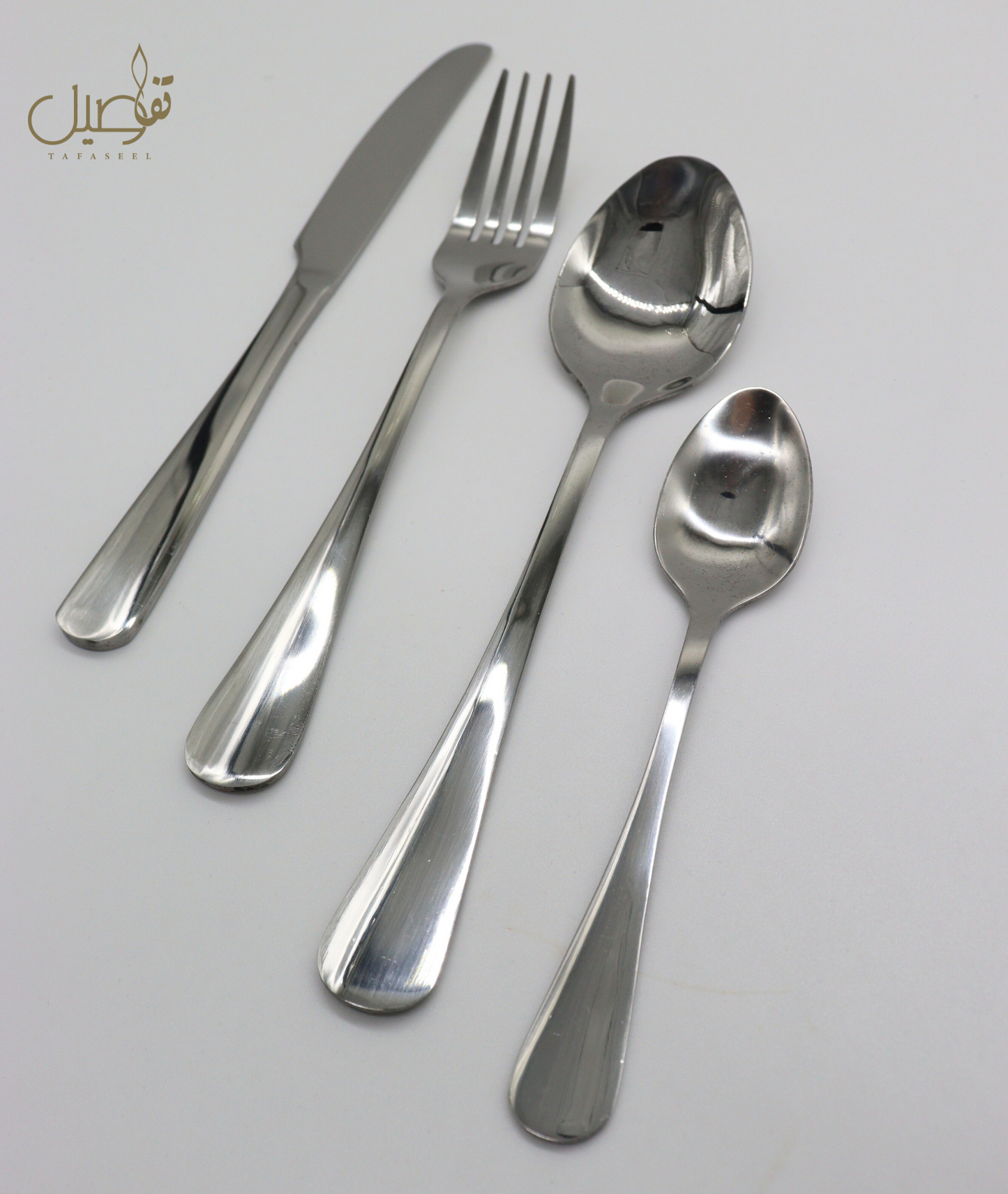 coffret 24 couverts en acier argenté