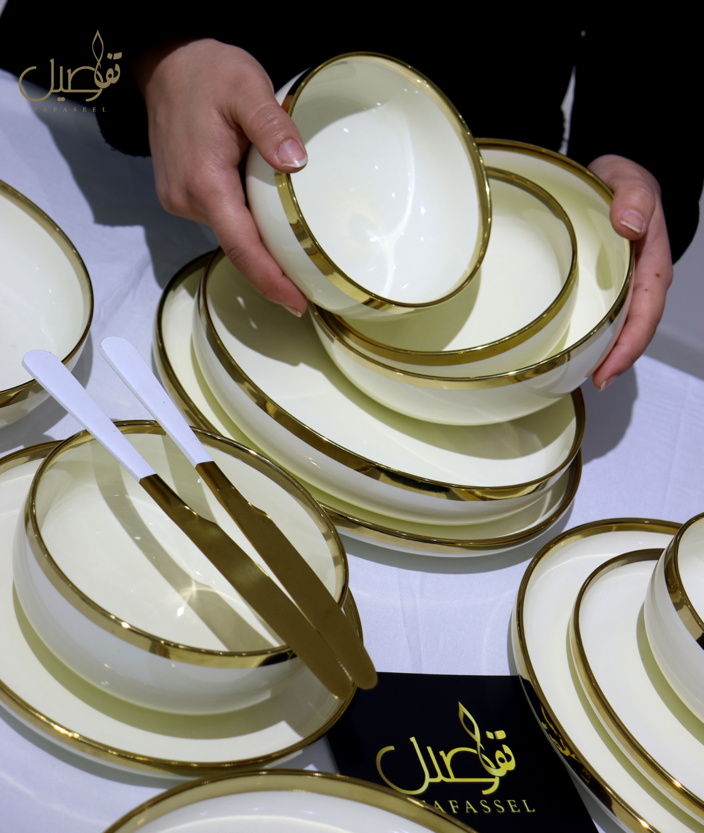 VAISSELLE PORCELAINE BLANC CASSE DORE