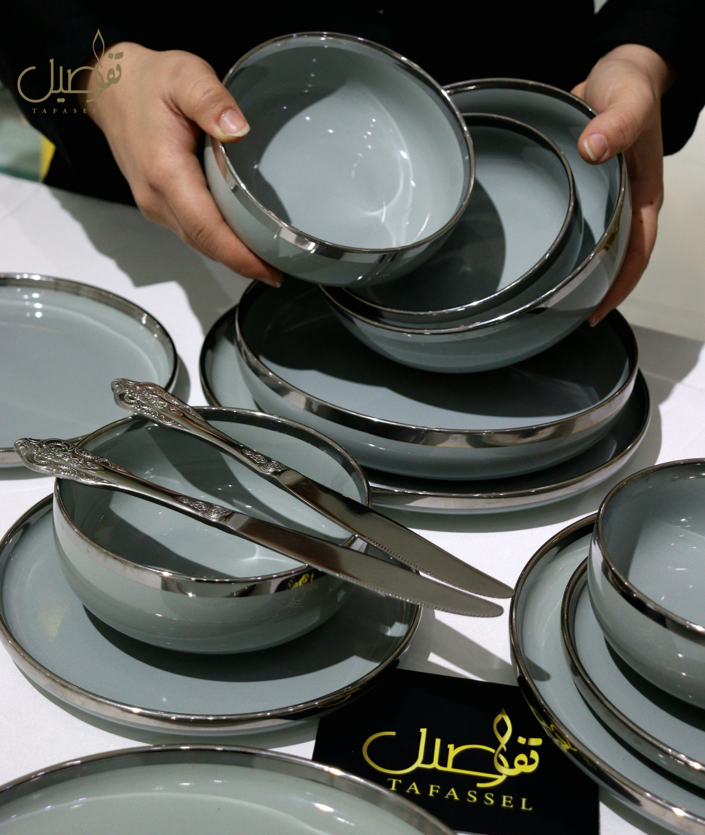 VAISSELLE PORCELAINE GRIS ARGENTE