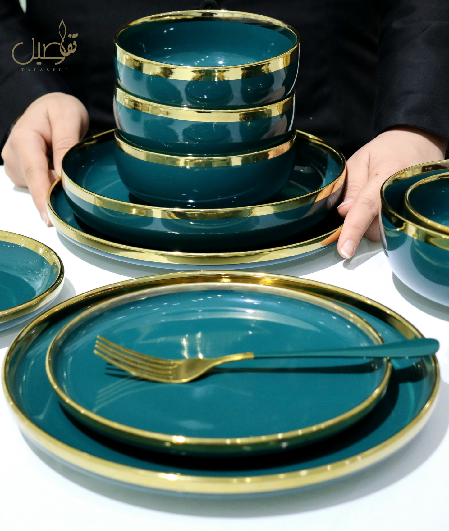 VAISSELLE PORCELAIRE VERT FONCE