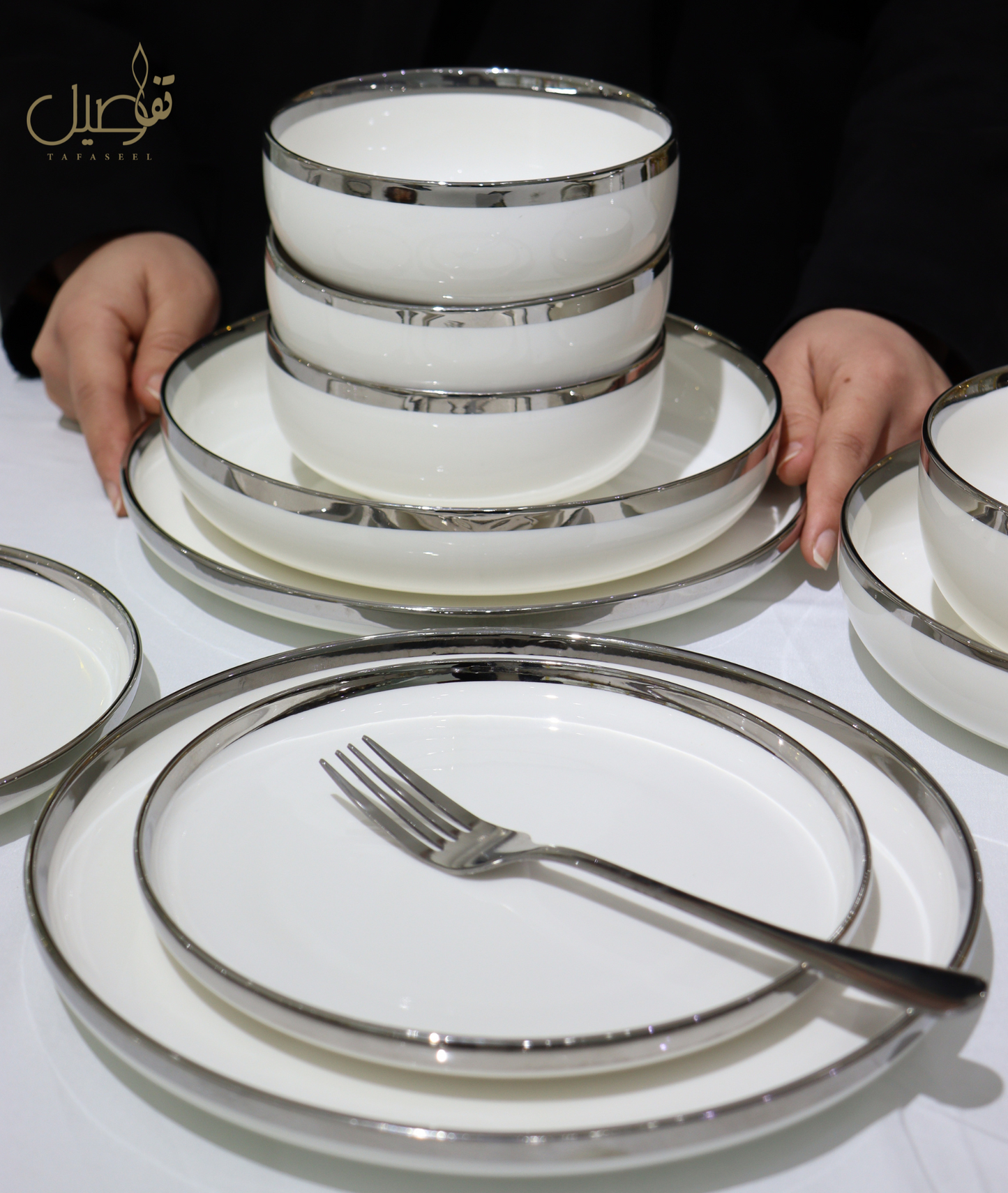 Ensemble de 27 pièces en blanc argenté